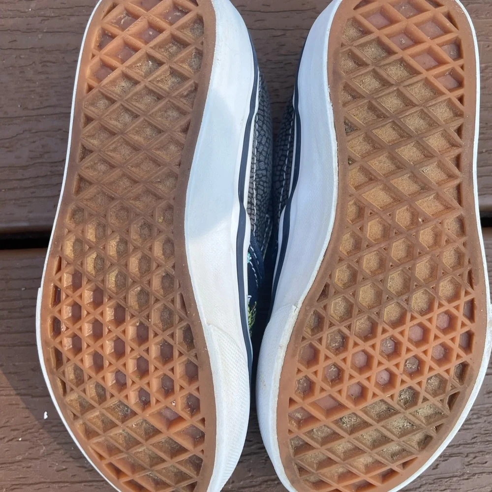 Vans Kids Slip-On Sneakers - Navy with Dinosaur Print - Picture 5 of 5